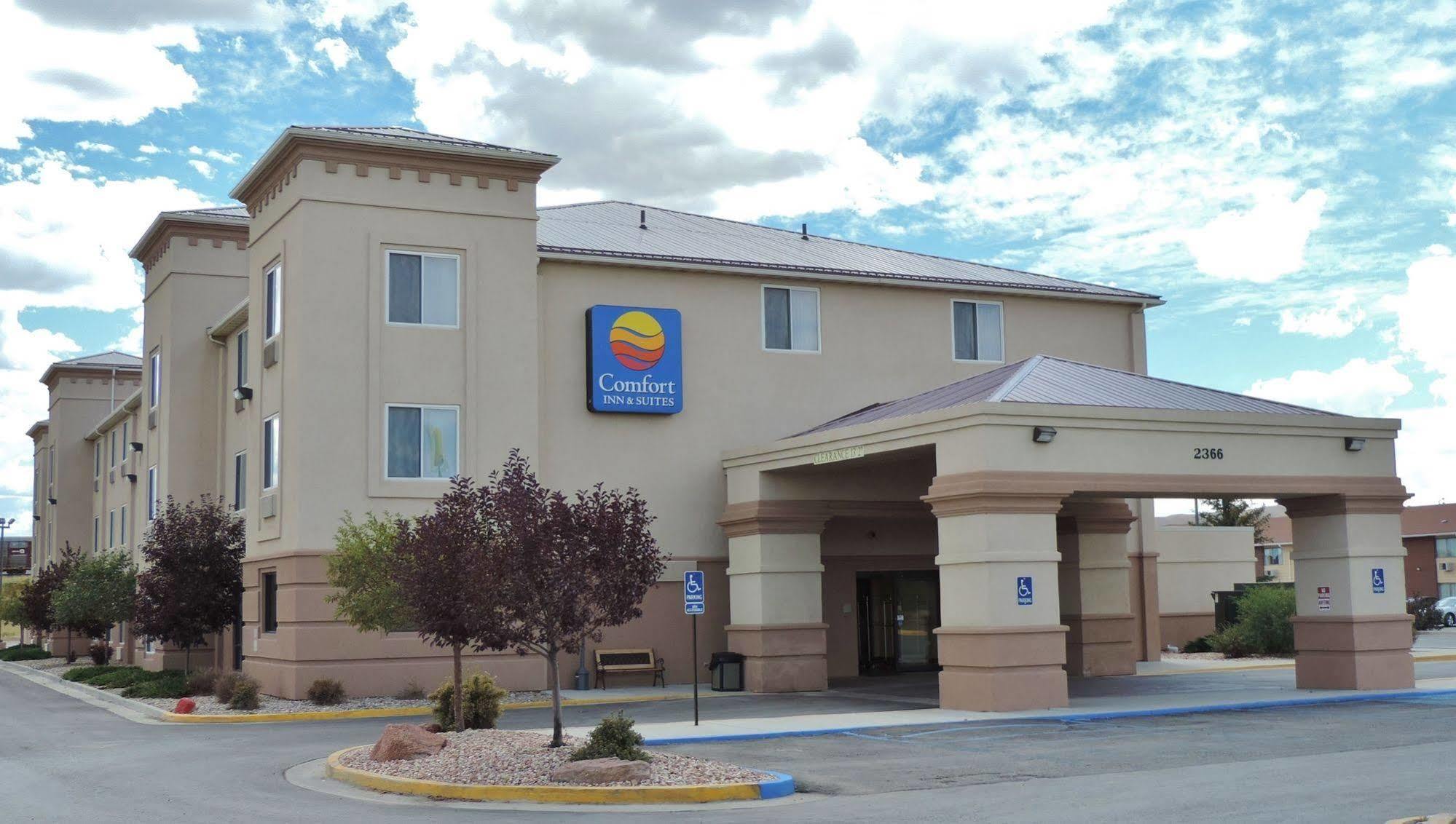 Comfort Inn & Suites Rawlins Exterior photo